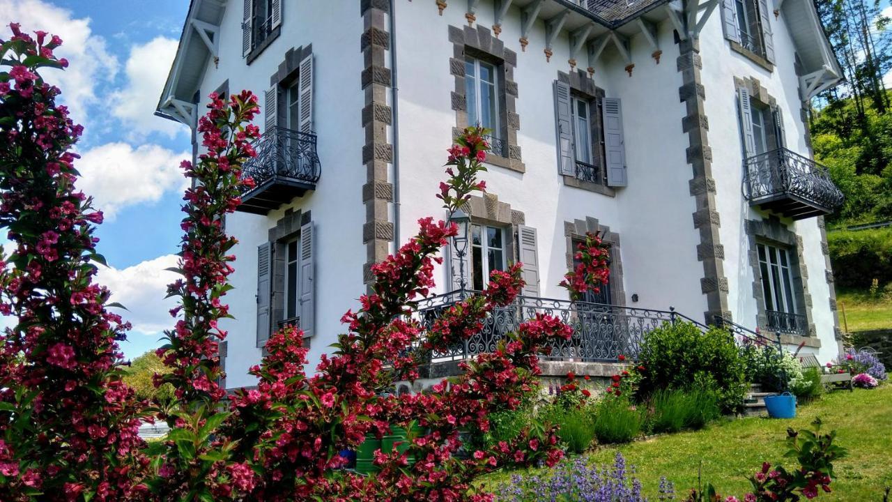 La Maison Normande Saint-Cirgues-de-Jordanne Luaran gambar
