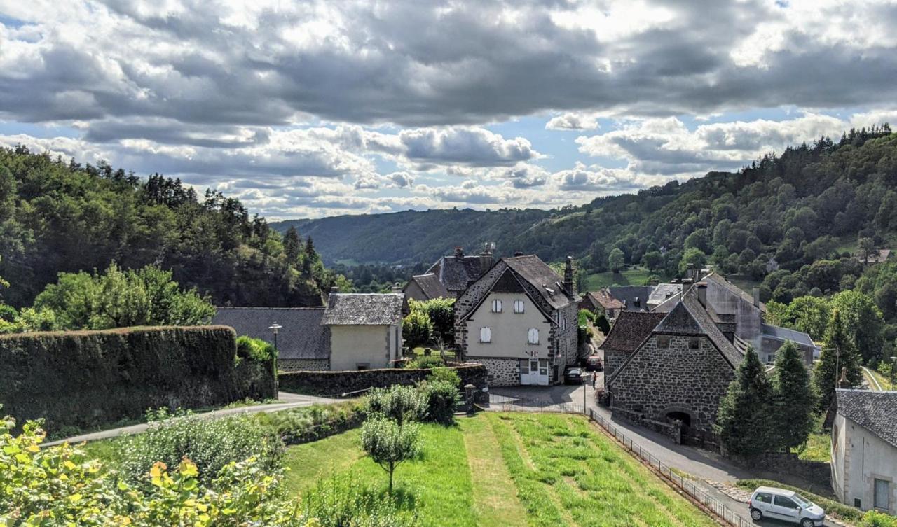 La Maison Normande Saint-Cirgues-de-Jordanne Luaran gambar